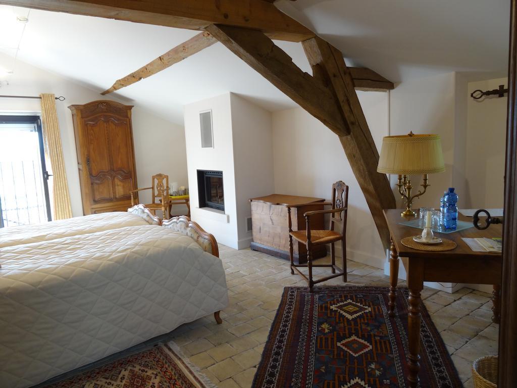 Gentilhommiere De Collonges Bed & Breakfast Prisse Room photo