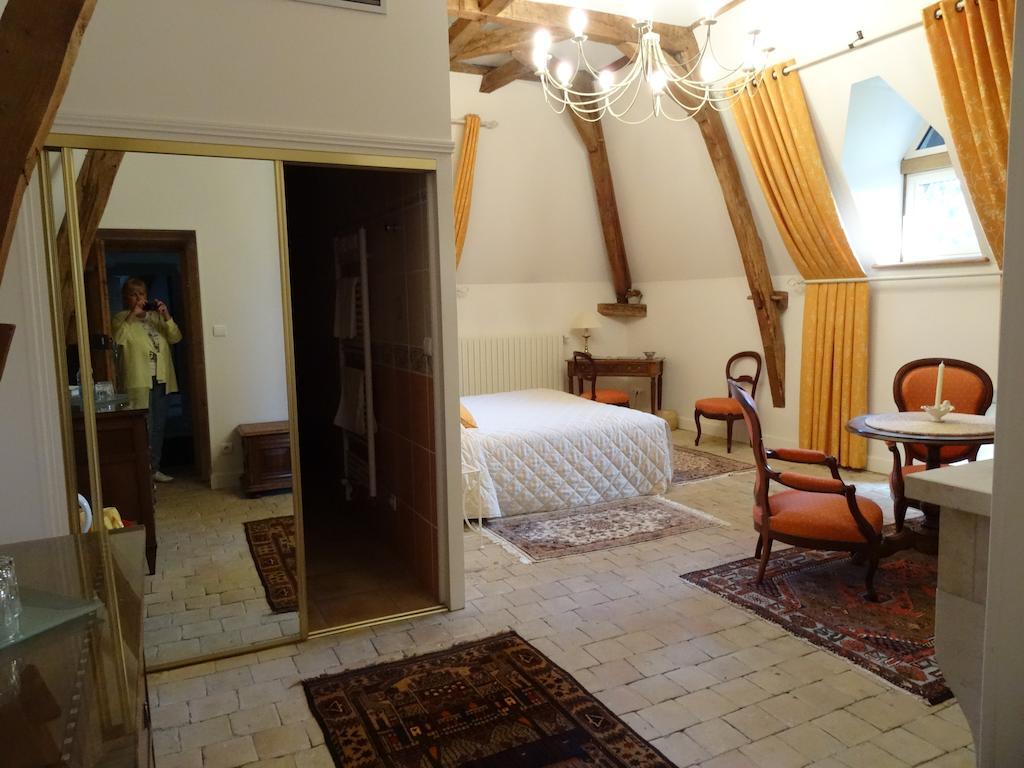 Gentilhommiere De Collonges Bed & Breakfast Prisse Room photo