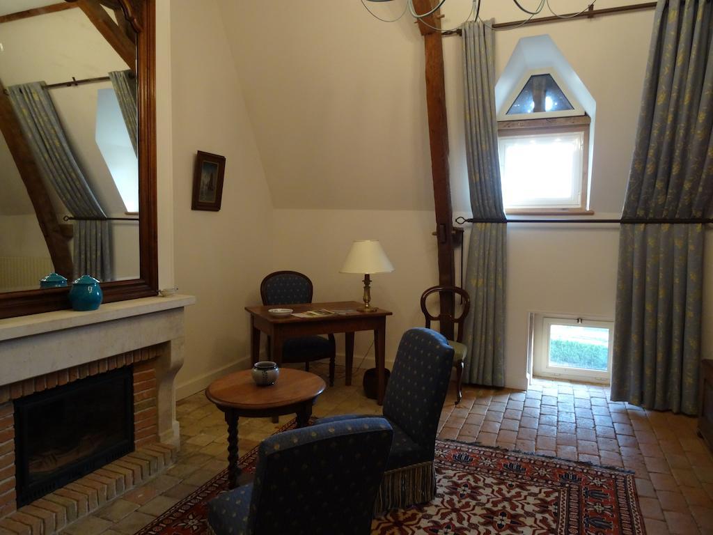 Gentilhommiere De Collonges Bed & Breakfast Prissé Exterior photo