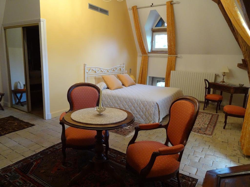 Gentilhommiere De Collonges Bed & Breakfast Prisse Room photo