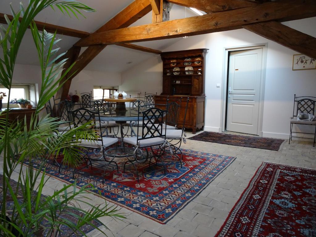 Gentilhommiere De Collonges Bed & Breakfast Prissé Exterior photo