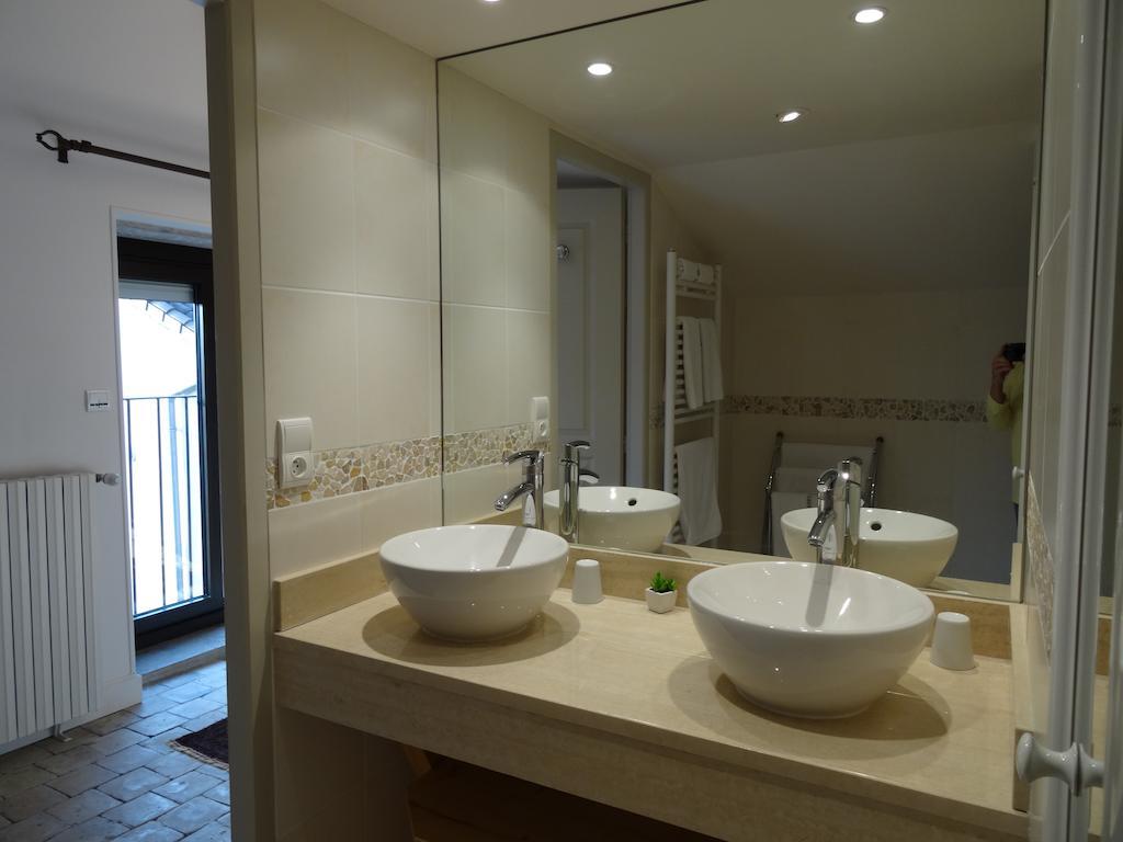 Gentilhommiere De Collonges Bed & Breakfast Prissé Room photo