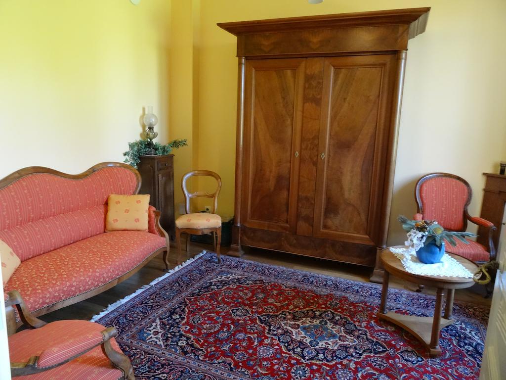 Gentilhommiere De Collonges Bed & Breakfast Prissé Exterior photo